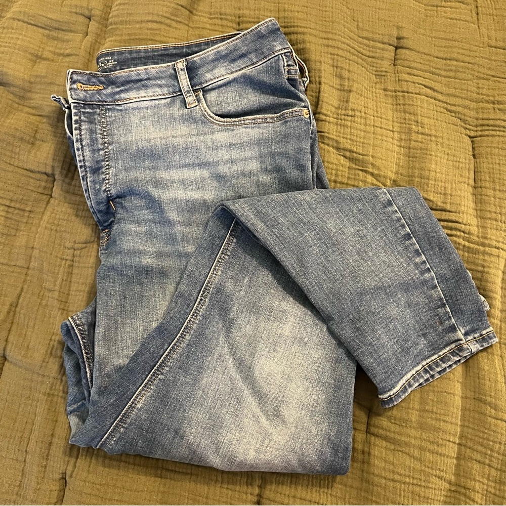 Old Navy Medium Blue Skinny Jeans